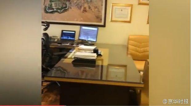 ドバイ酋長が抜き打ち視察、不在で官僚9人が罷免に