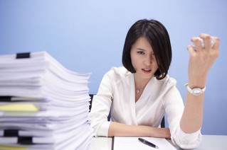 過重な労働は健康に害、特に女性は顕著との研究結(jié)果