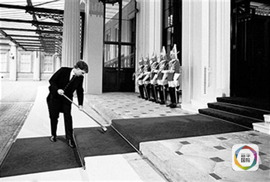 英エリザベス女王がメイドを募集！気になる待遇は？