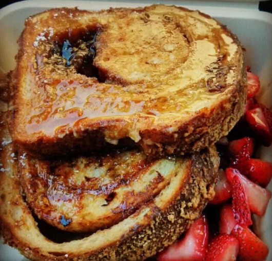 アップル本社の社員食堂がハイレベルすぎると話題に！