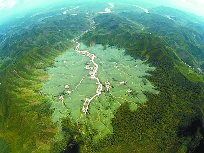 世界最大規(guī)模の隕石雨、新疆アルタイで発生