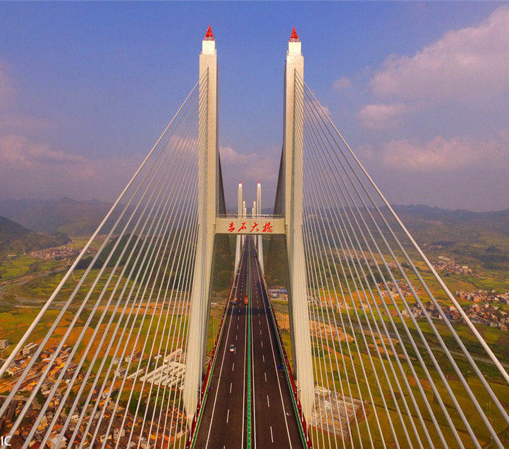 スパンの長さ世界一、複數(shù)タワーブリッジの赤石特大橋が完成