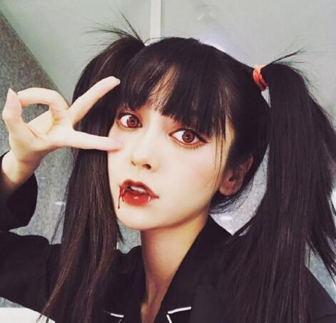 中國のスターたち、思い思いのハロウィン衣裝を披露