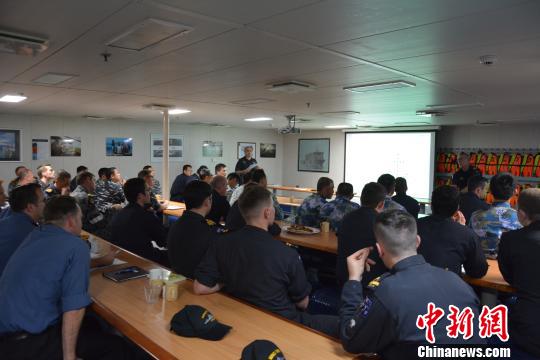 拡大ASEAN國(guó)防相會(huì)議海洋安全保障演習(xí)　參加各國(guó)が協(xié)議