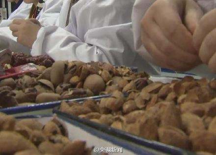 會社でおやつを休みなく食べる？　中國のある食品會社の業(yè)務(wù)