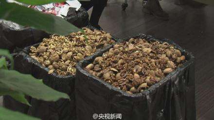 會社でおやつを休みなく食べる？　中國のある食品會社の業(yè)務