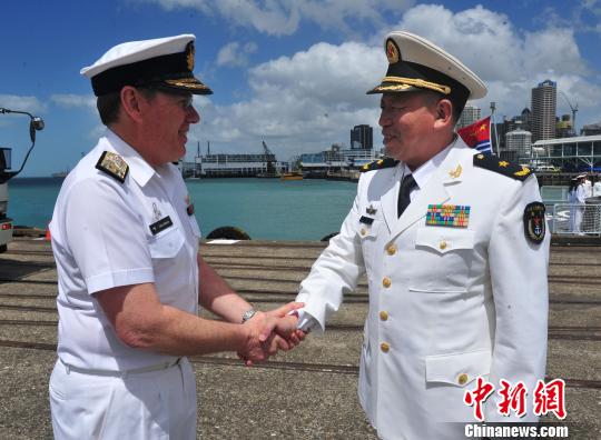 中國海軍のミサイル護(hù)衛(wèi)艦「塩城」がオークランドに到著