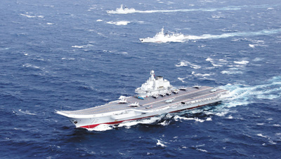 中國(guó)空母艦隊(duì)が南中國(guó)海で訓(xùn)練