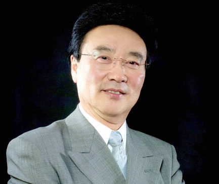 高らかな爆竹の音とともに2016年に別れを告げ、めでたい新年を迎えます。この國を挙げてのお祝いの日に、シーエムアイシー燕明株式會(huì)社を代表して、在日華人?華僑の皆さまと全世界のネットユーザーの皆さまに新春のご挨拶を謹(jǐn)んで申し上げます。