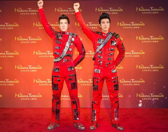 王力宏の蝋人形がお目見(jiàn)え　「雙子の弟をよろしく！」