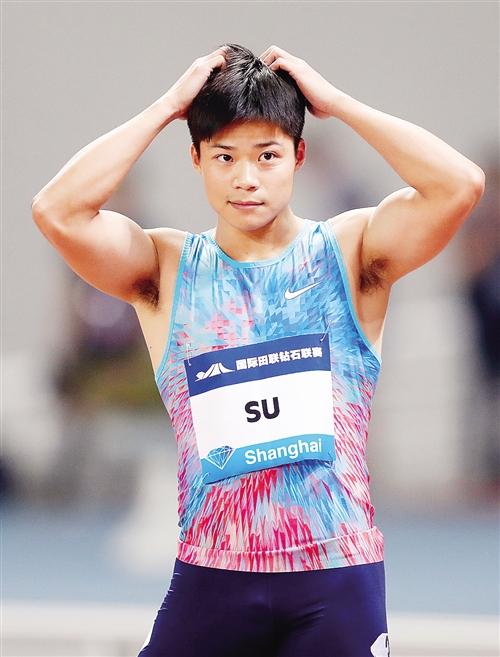 百メートルを翔けるスプリンターたちの熱戦、蘇炳添選手が優(yōu)勝