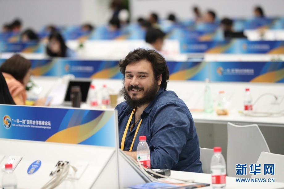 「一帯一路」サミット　プレスセンターで働く外國人記者たち