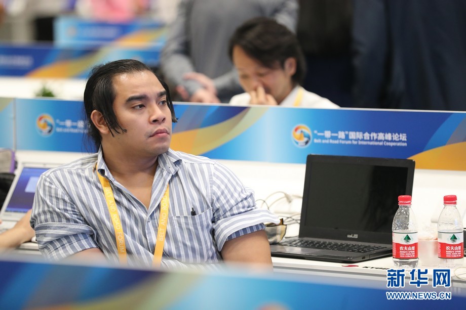 「一帯一路」サミット　プレスセンターで働く外國(guó)人記者たち