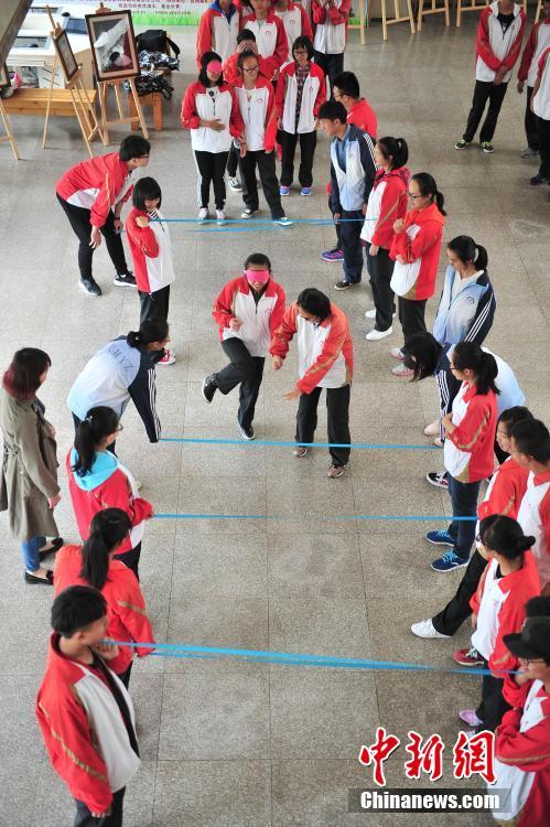 大學受験控えた高校3年生、心理ゲームで「ストレス解消」