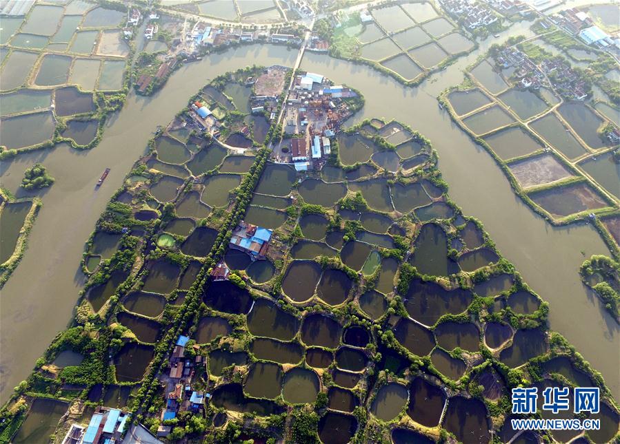 修復(fù)され美しい輝きを取り戻した?；~塘　浙江省