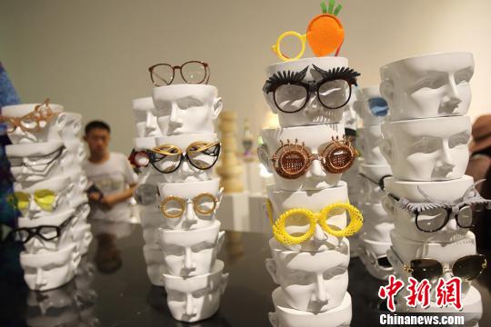 南京蕓術(shù)學(xué)院で卒業(yè)制作展開(kāi)催　キャンパスがアート文化広場(chǎng)に