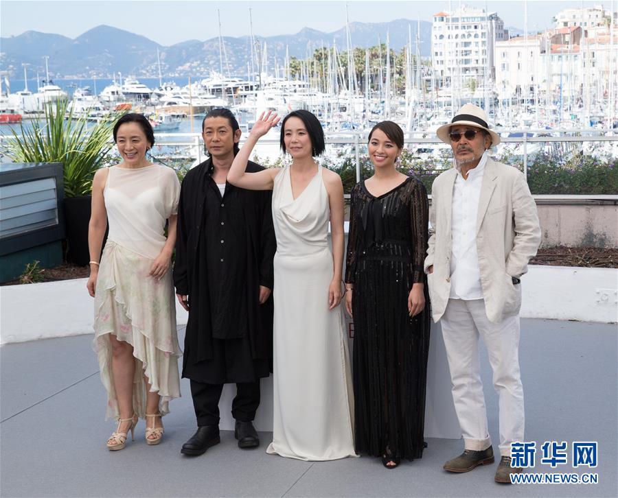 河瀬直美監(jiān)督、映畫「光」の主演キャストと共にカンヌ國際映畫祭に登場