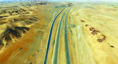 京新高速道路、間もなく全線開通