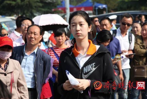 顔面偏差値が高い受験生集まる蕓術(shù)系の入學(xué)試験會(huì)場(chǎng)