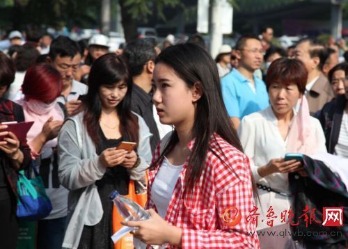 顔面偏差値が高い受験生集まる蕓術(shù)系の入學試験會場