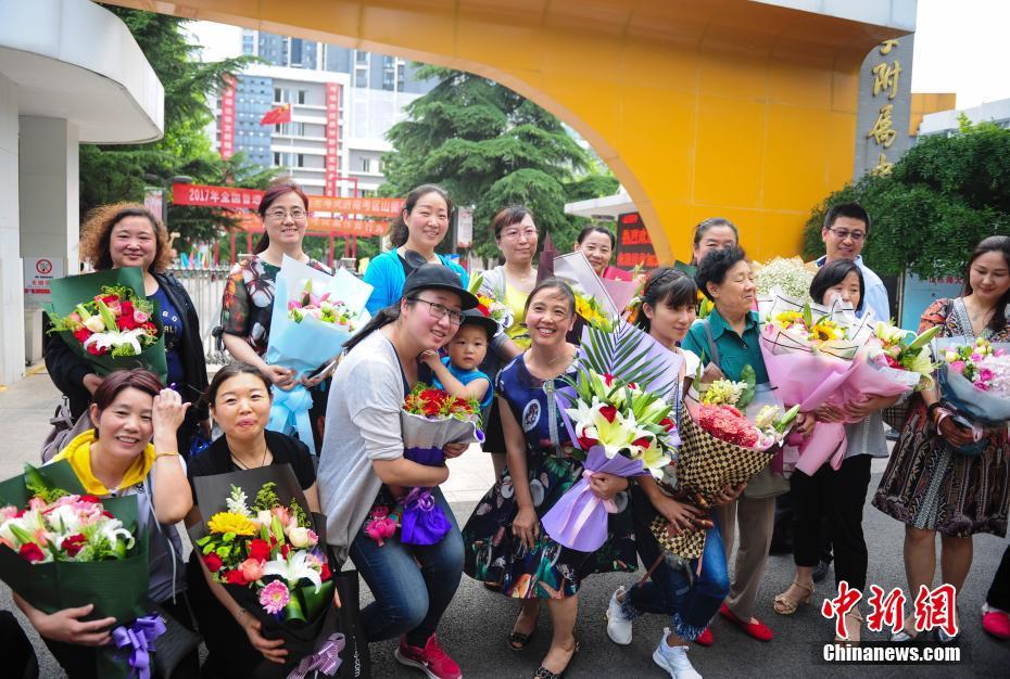 中國の大學統(tǒng)一入學試験、ほとんどの地域で終了