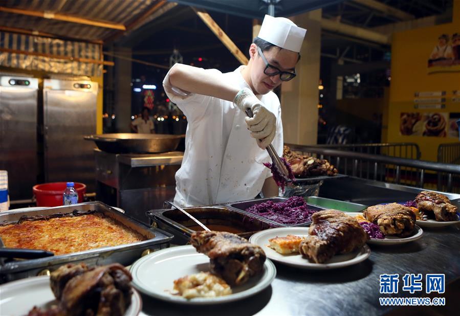 発想力と包容力で「グルメの街」となった香港　