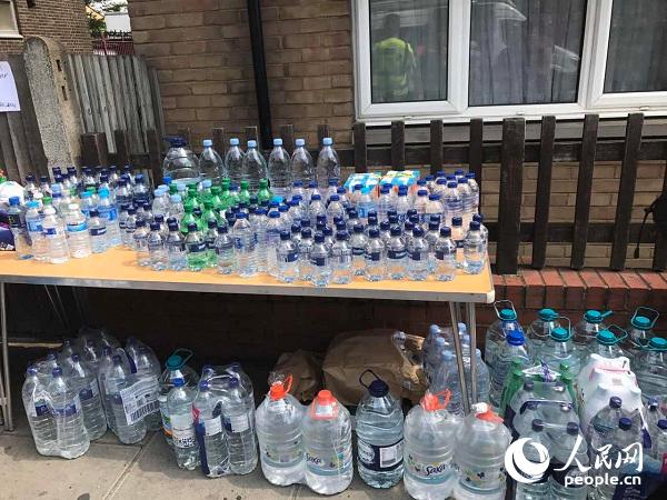 ロンドン西部の高層住宅で火災(zāi)発生　12人死亡