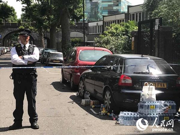 ロンドン西部の高層住宅で火災(zāi)発生　12人死亡