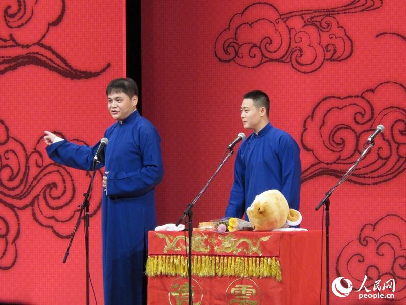 徳雲(yún)社のワールドツアー日本公演が開催 爆笑パフォーマンス披露