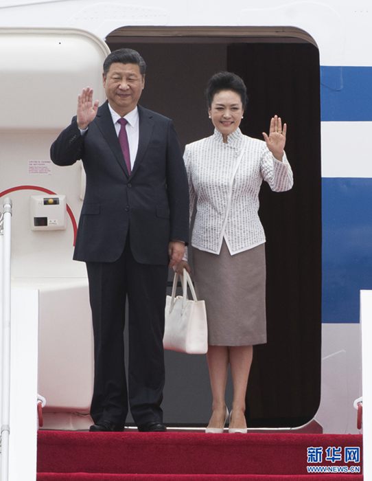 習(xí)近平國家主席が香港に到著し、メディア向けに談話発表