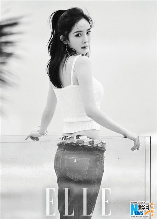 女優(yōu)の楊冪が雑誌の表紙飾る　夏の日の爽やかな姿披露