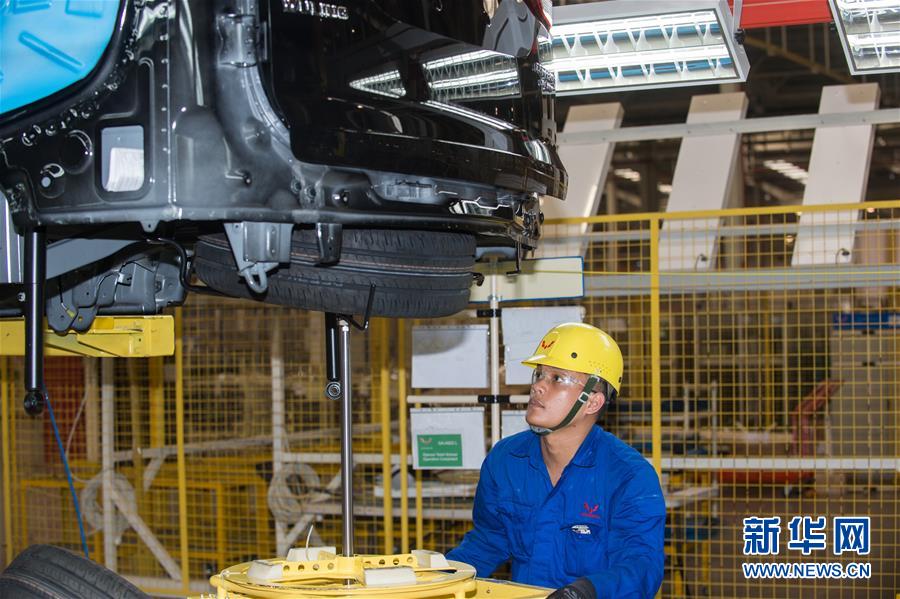 中國上汽通用五菱のインドネシア工場が生産開始