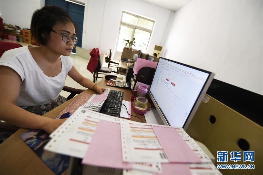 長い歴史を持つ周村焼餅　インターネットで中國全土に販売