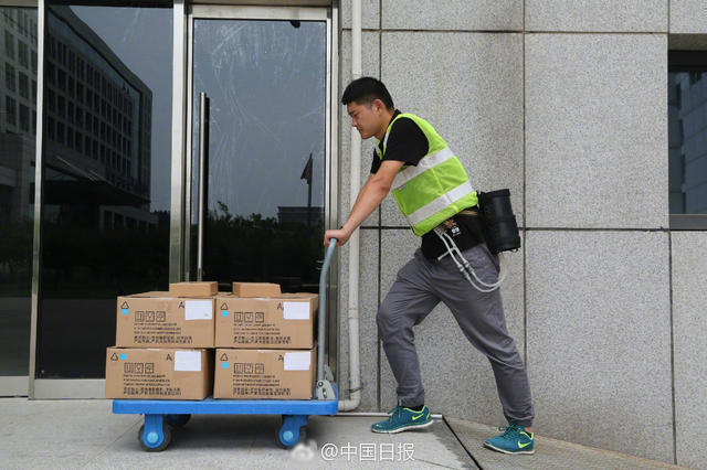 著用できるエアコン付きベスト、中國が宇宙技術(shù)で開発