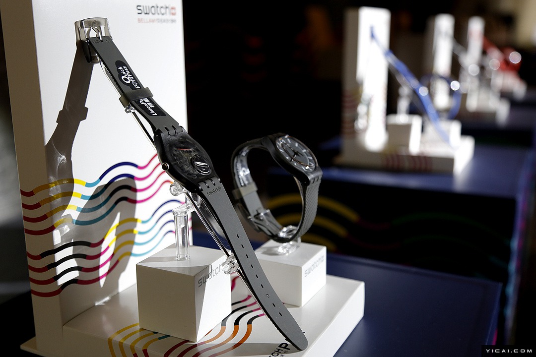 スウォッチと銀聯(lián)　決済対応スマートウォッチを発売