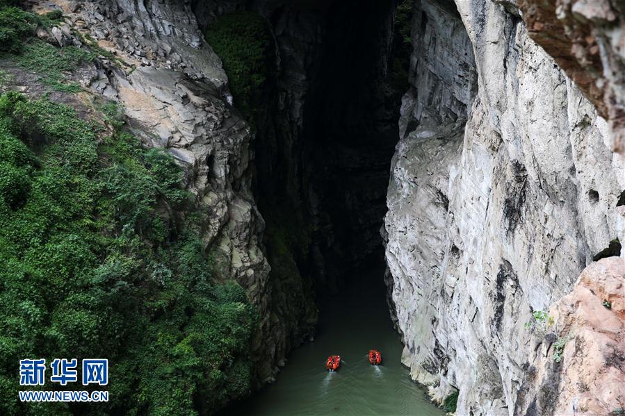 暑い夏を満?jiǎn)摔筏瑜?></a></td></tr><tr><td class=