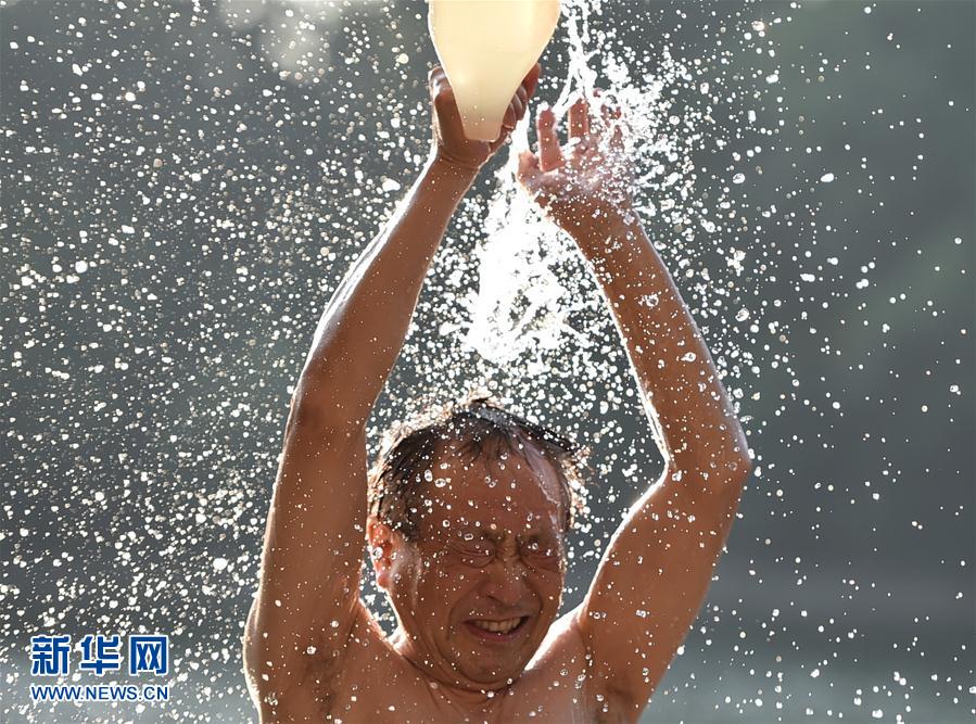 暑い夏を満喫しよう