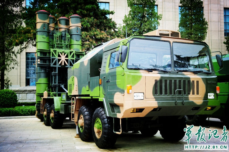 建軍90周年テーマ展覧會、展示武器裝備品を先取り