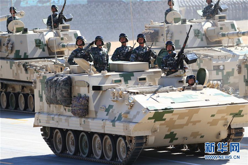 ＜寫真で見る＞中國人民解放軍建軍90周年記念軍事パレード