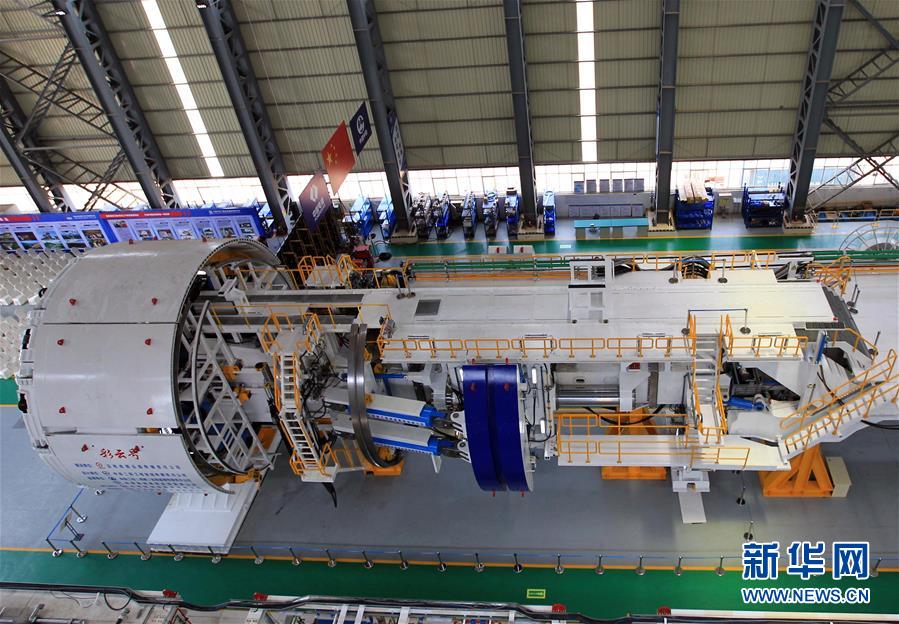 中國製トンネルボーリングマシン、「彩雲號」がラインオフ