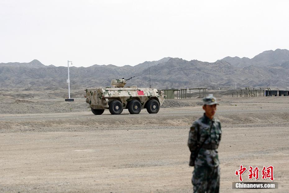 防空ミサイル技能コンクール、天山の麓で開催 