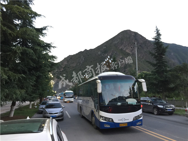 九寨溝地震発生後、初めての朝の様子　四川省