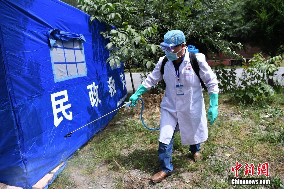 四川省九寨溝地震から3日目、著々と進む防疫対策