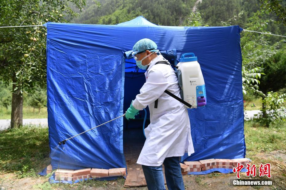 四川省九寨溝地震から3日目、著々と進む防疫対策