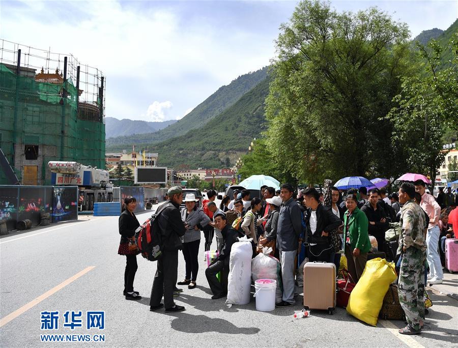 人命救助第一に！九寨溝地震24時(shí)間で6萬人以上の大規(guī)模避難成功の舞臺(tái)裏