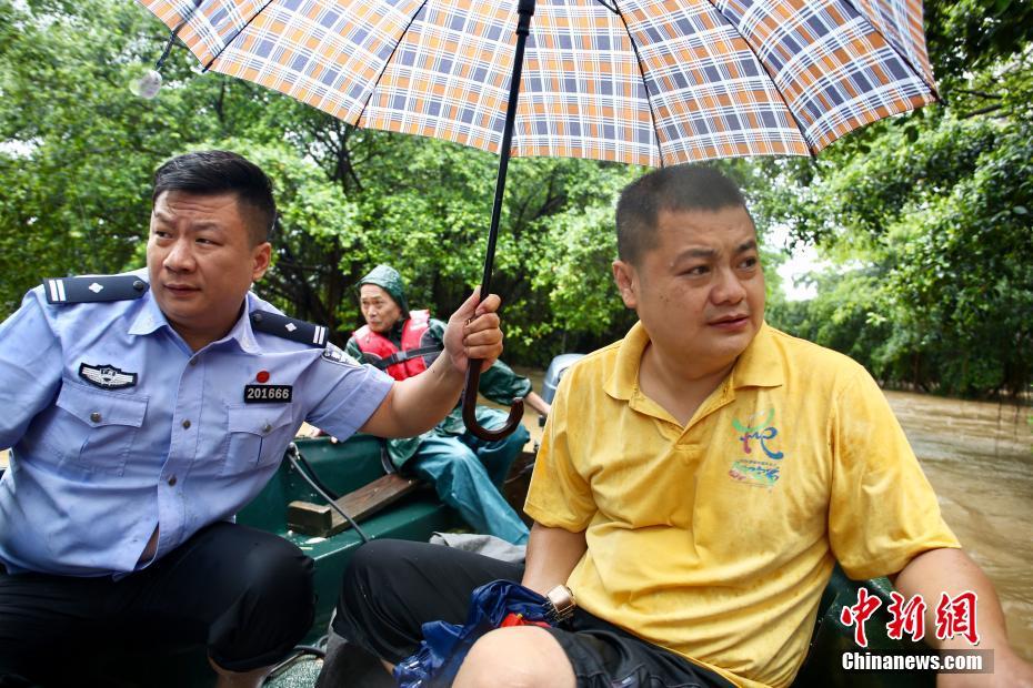 4度目の浸水で、再び「その名のとおり」の水上派出所に　広西