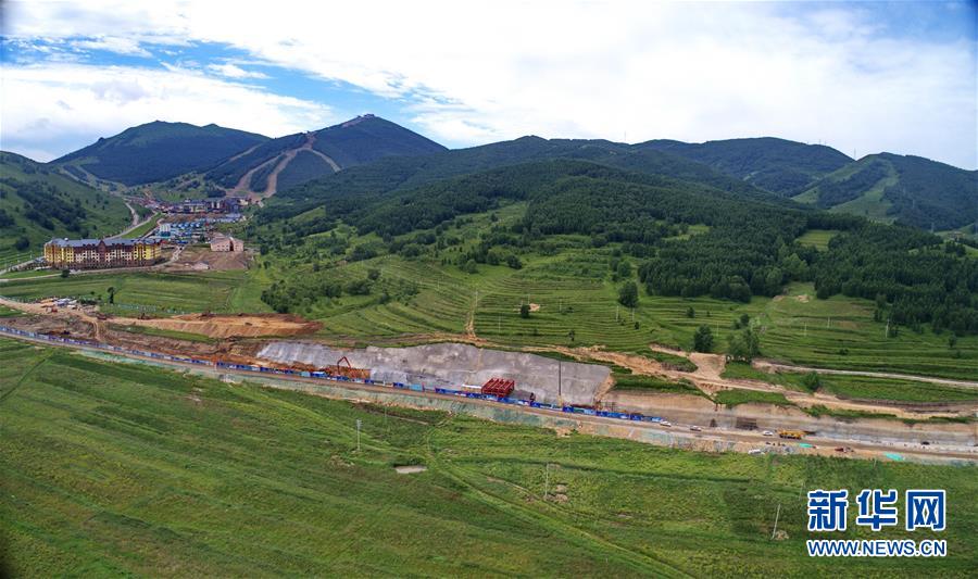 崇禮の鮮やかな夏　河北省