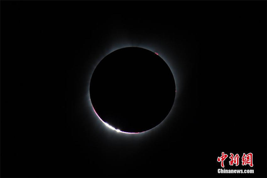 100年に1度の「皆既日食」が北米大陸を橫斷　米國(guó)
