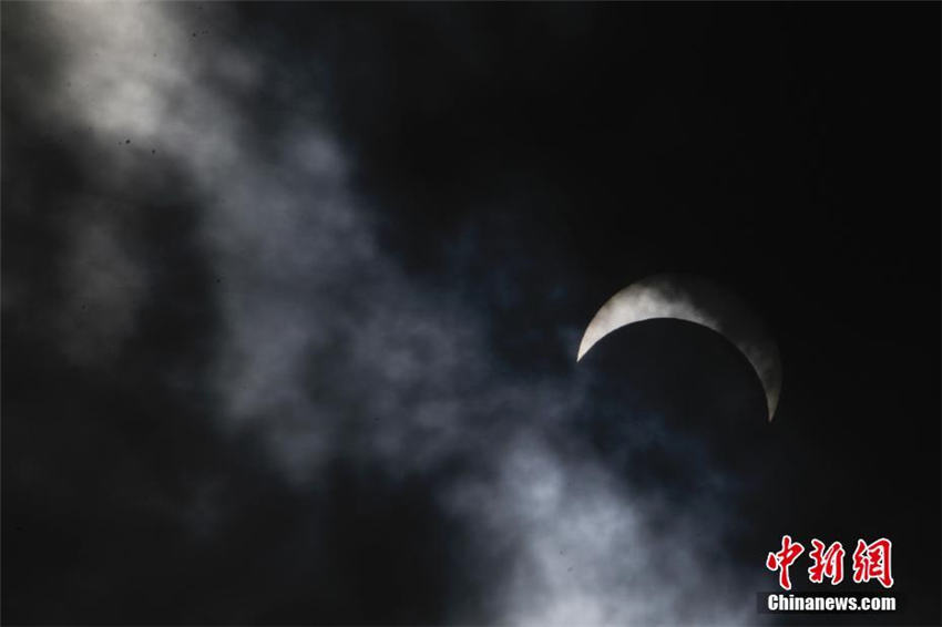 100年に1度の「皆既日食」が北米大陸を橫斷　米國