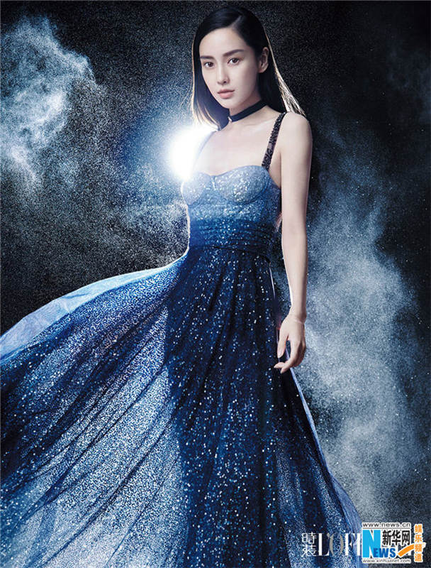 アンジェラベイビー、また女性ファッション誌9月號(hào)の表紙飾る